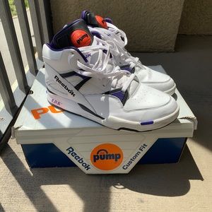 Reebok Pump Omni Zone Purple / White 11.5 Sneakers